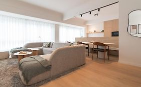 Deluxe 3 Bedrooms Apartment With Casino View At The Beach And Free Parking